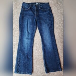 EUC Lee bootcut size 8P